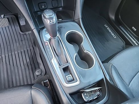 Used 2018 Chevrolet Equinox Premier AWD/4WD image 21