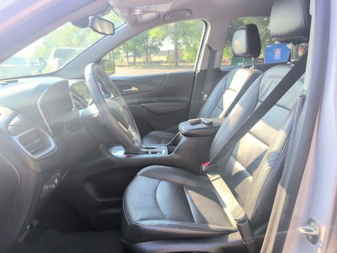 Used 2021 Chevrolet Equinox Premier w/ Redline Edition FWD image 16