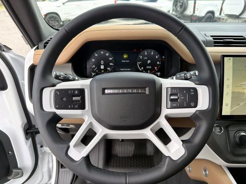New 2026 Land Rover Defender 110 X-Dynamic SE AWD/4WD image 28