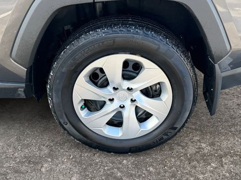 Used 2024 Toyota RAV4 LE image 12