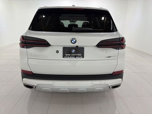 Certified 2024 BMW X5 xDrive40i w/ Premium Package AWD/4WD image 4