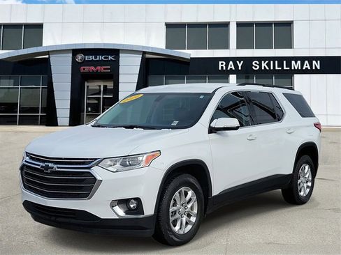 Used 2020 Chevrolet Traverse LT image 3