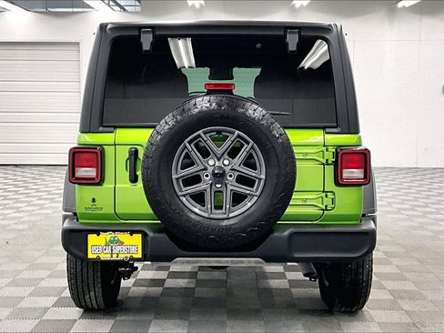 Used 2025 Jeep Wrangler Unlimited Sport AWD/4WD image 5