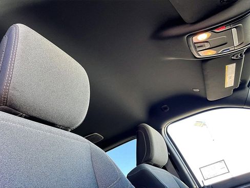 Used 2024 RAM 2500 Big Horn w/ Sport Appearance Package image 23