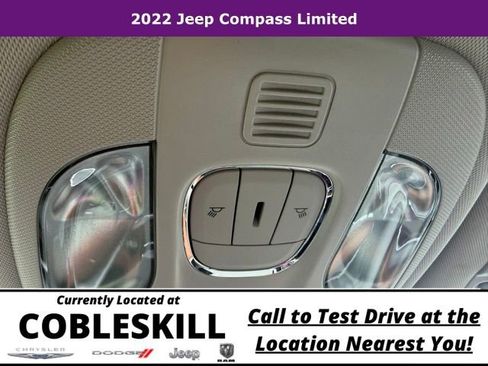 Used 2022 Jeep Compass Limited AWD/4WD image 27