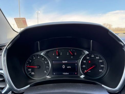 Used 2024 Chevrolet Equinox LT image 23