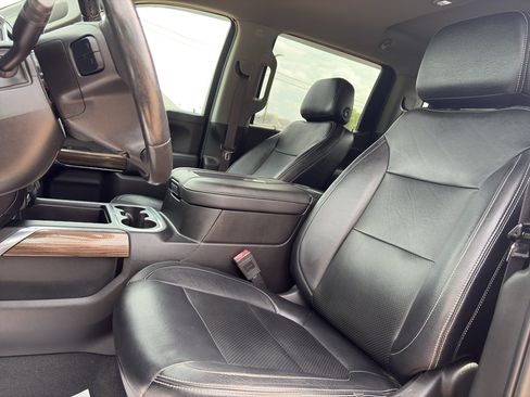 Used 2019 Chevrolet Silverado 1500 RST w/ All-Star Edition AWD/4WD image 11