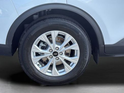 Used 2025 Ford Escape Active image 17