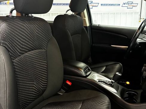 Used 2020 Dodge Journey SE w/ SE Popular Equipment Group FWD image 36
