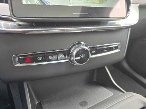 New 2026 Volvo XC90 T8 Ultra w/ Lounge Package image 33