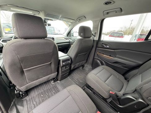 Used 2023 GMC Acadia SLE w/ Driver Convenience Package image 15