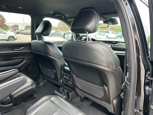 Used 2024 Jeep Grand Cherokee L Limited RWD image 47