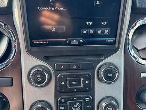 Used 2014 Ford F250 Lariat w/ Lariat Ultimate Package image 11