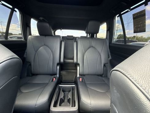 Used 2025 Toyota Grand Highlander AWD Hybrid image 22