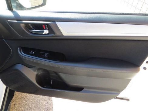 Used 2016 Subaru Outback 2.5i Premium image 26