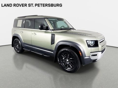 Used 2025 Land Rover Defender 110 S AWD/4WD image 3
