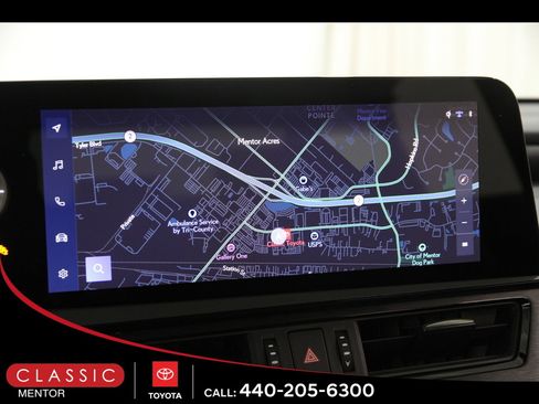 Used 2024 Lexus ES 300h Ultra Luxury image 10