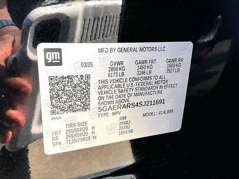 Used 2025 Buick Enclave Preferred FWD image 37