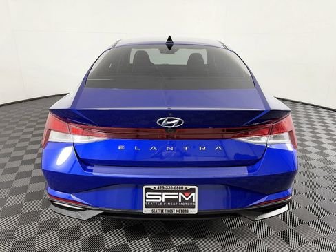Used 2023 Hyundai Elantra SEL FWD image 10