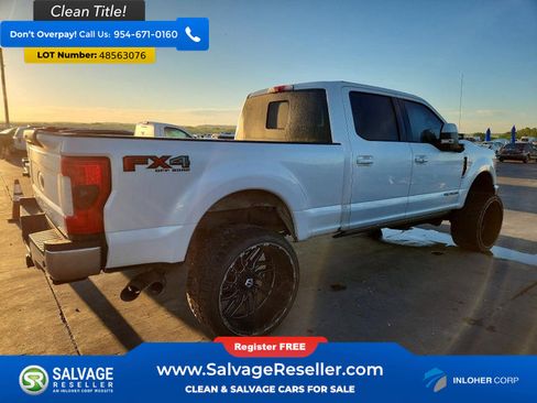 Used 2017 Ford F250 Lariat w/ Lariat Ultimate Package image 4