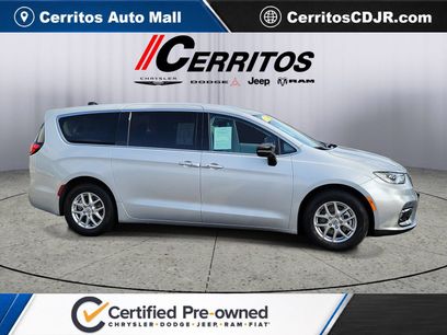 Certified 2024 Chrysler Pacifica Touring-L