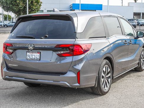 Used 2026 Honda Odyssey EX-L image 9