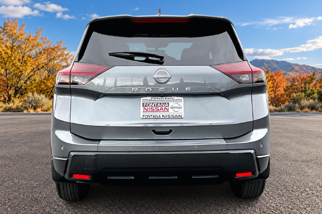 New 2026 Nissan Rogue SV FWD image 4