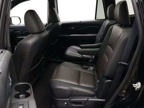 Used 2020 Honda Pilot Black Edition image 19