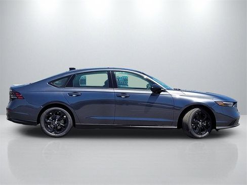 Used 2025 Honda Accord SE image 3