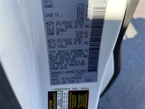 Used 2024 Nissan Frontier SV w/ SV Convenience Package image 27