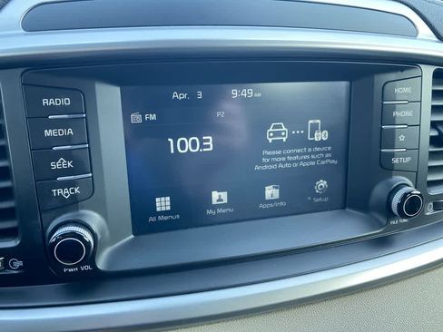 Used 2020 Kia Sorento EX image 16