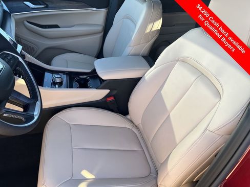 New 2025 Jeep Grand Cherokee Limited image 20