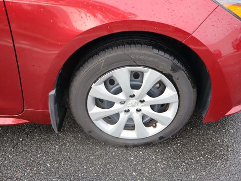 Used 2022 Toyota Corolla LE FWD image 37