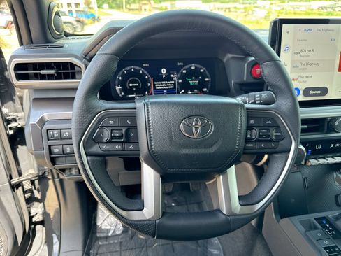 Used 2026 Toyota 4Runner TRD Off-Road Premium w/ Tow Technology Package AWD/4WD image 14