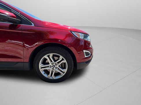 Used 2018 Ford Edge Titanium w/ Equipment Group 301A AWD/4WD image 33