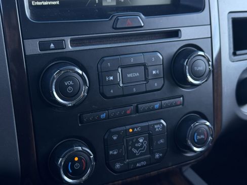 Used 2015 Ford Expedition EL Platinum image 19