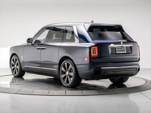 Used 2020 Rolls-Royce Cullinan image 3