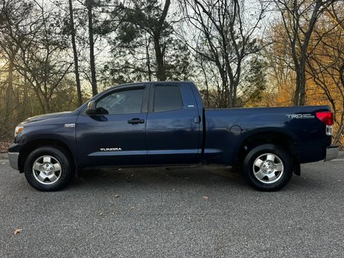 Used 2011 Toyota Tundra SR5 image 2