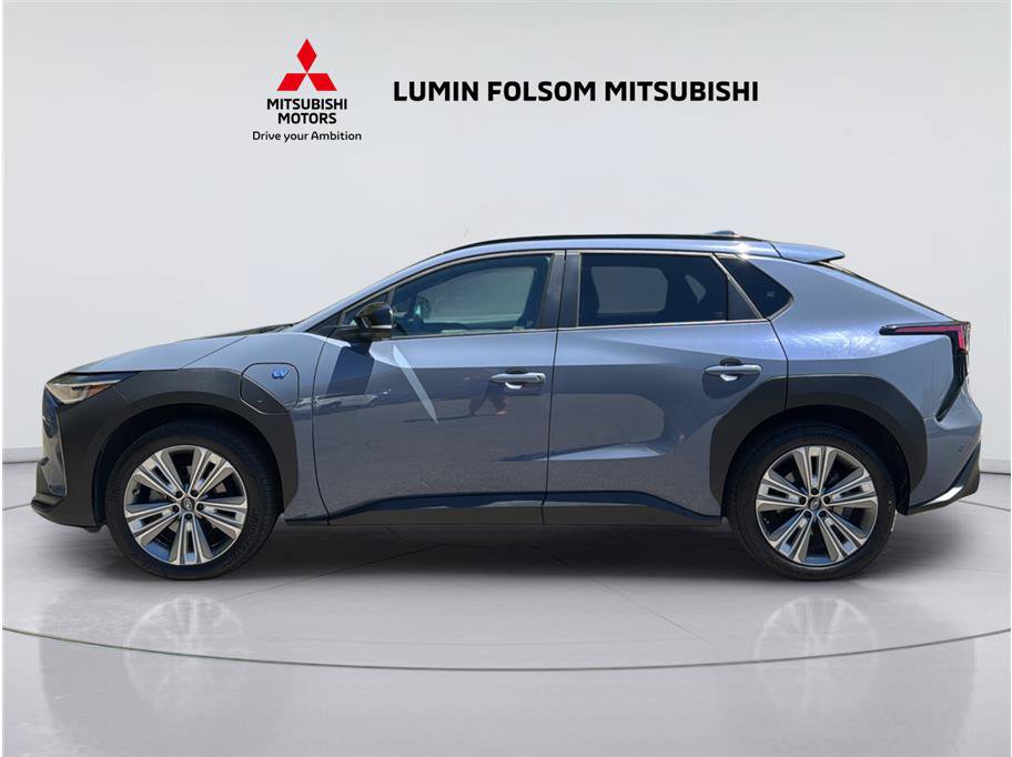 Used 2023 Subaru Solterra AWD image 2