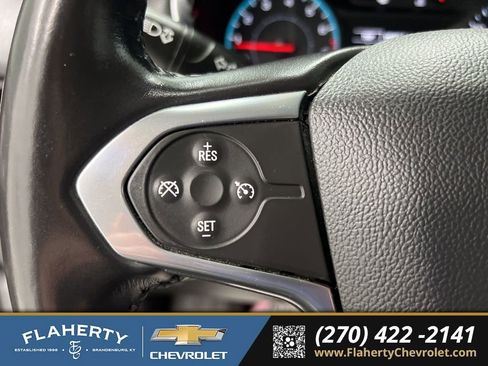 Used 2020 Chevrolet Traverse LT image 23