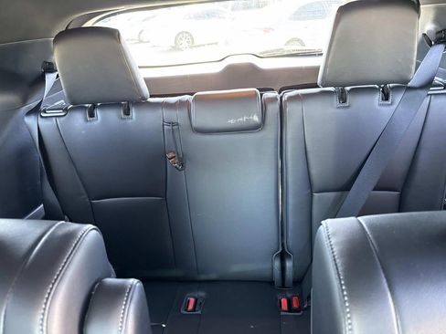 Used 2022 Toyota Highlander XSE image 19