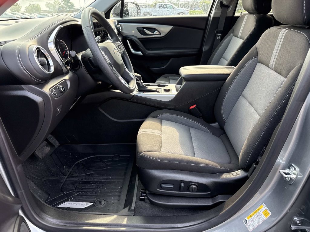 New 2026 Chevrolet Blazer LT w/ Convenience Package AWD/4WD image 9