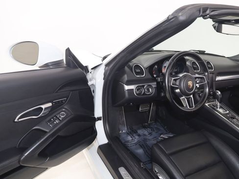 Used 2017 Porsche 718 Boxster S RWD image 63