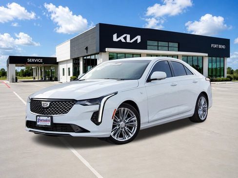 Used 2021 Cadillac CT4 Premium Luxury RWD image 1