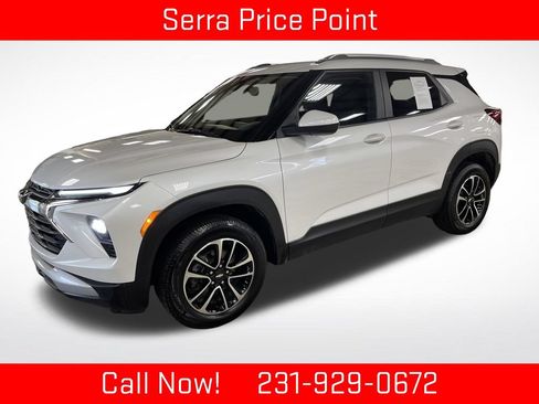 Used 2024 Chevrolet TrailBlazer LT w/ Convenience Package AWD/4WD image 1