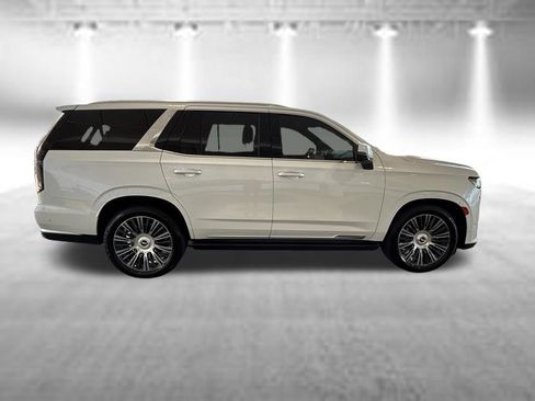 Used 2022 Cadillac Escalade Premium Luxury w/ Performance Package RWD image 3