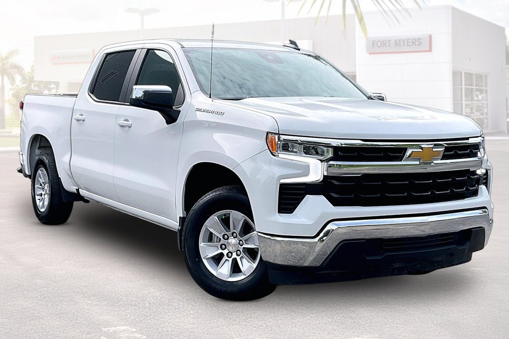 Used 2025 Chevrolet Silverado 1500 LT RWD image 1