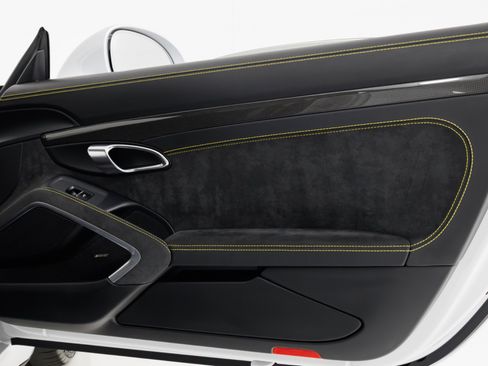 Used 2018 Porsche 911 GT3 RWD image 45