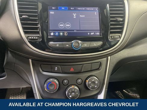 Used 2018 Chevrolet Trax LS AWD/4WD image 17
