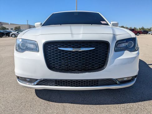 Used 2020 Chrysler 300 S image 10